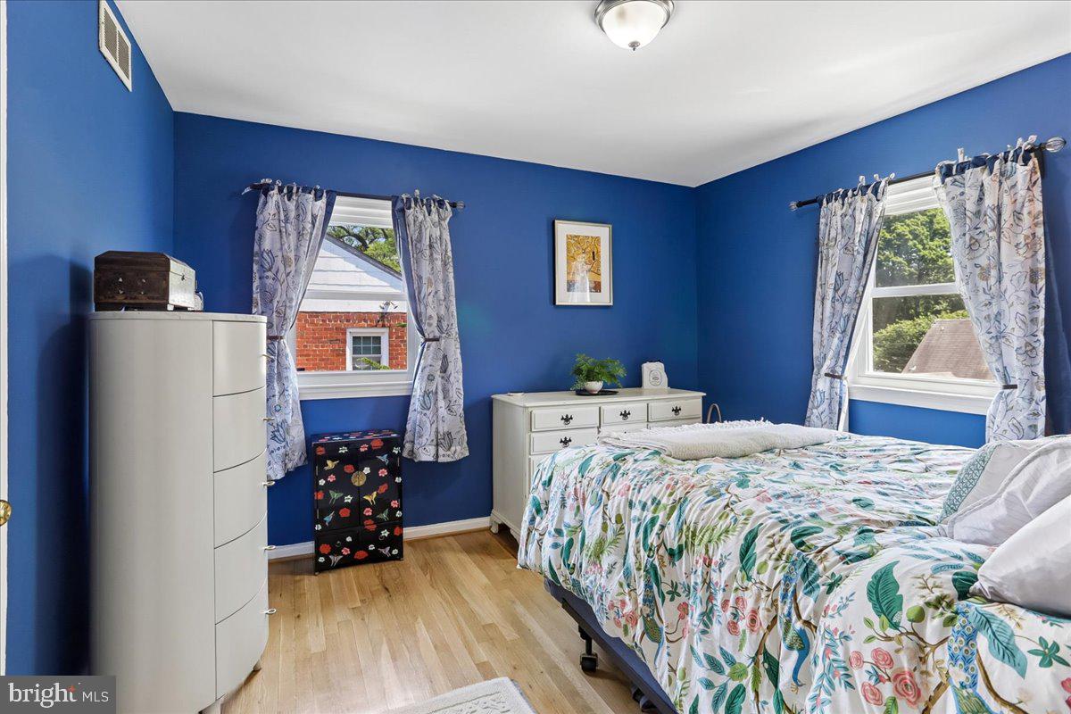 GLENVIEW - Residential