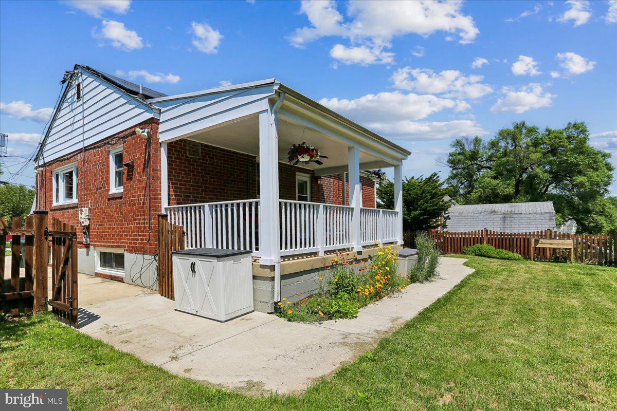 GLENVIEW - Residential