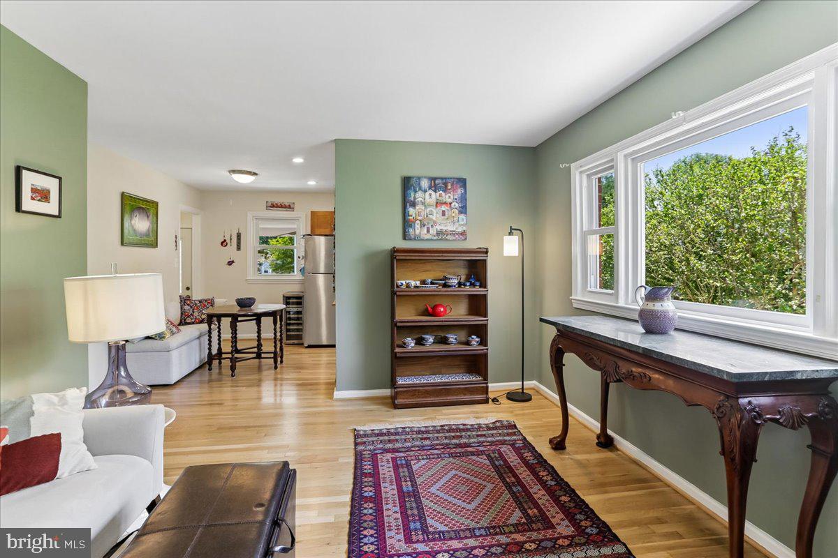 GLENVIEW - Residential