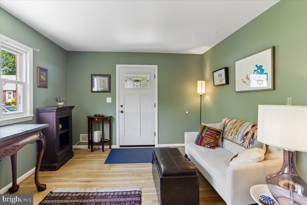 GLENVIEW - Residential