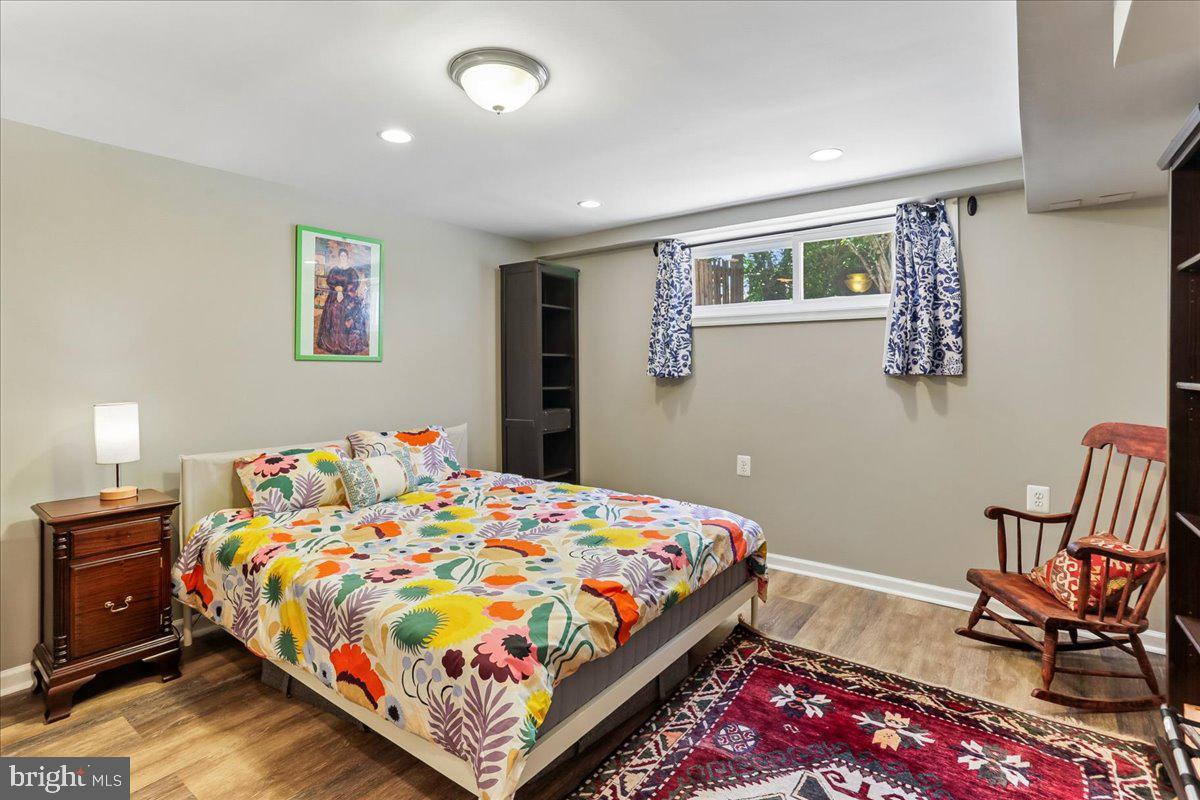 GLENVIEW - Residential