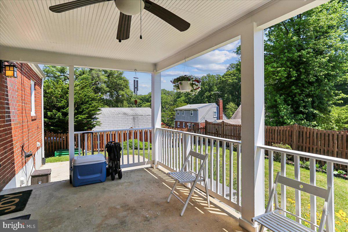 GLENVIEW - Residential