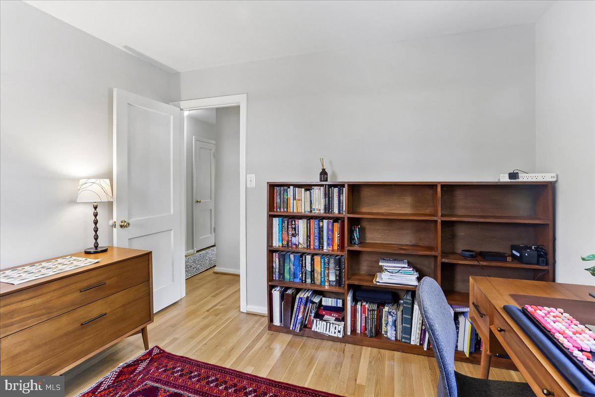 GLENVIEW - Residential
