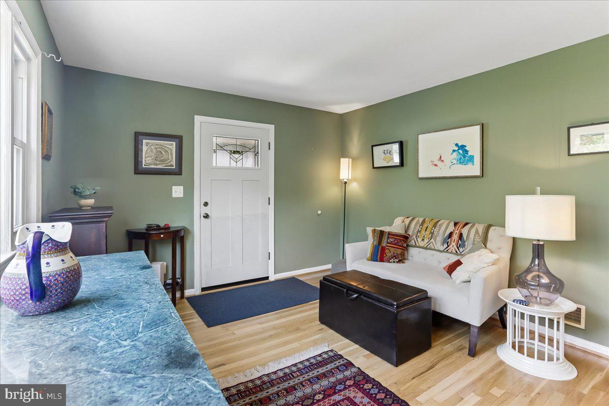 GLENVIEW - Residential