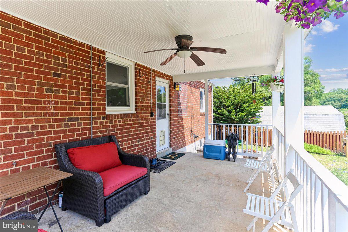 GLENVIEW - Residential