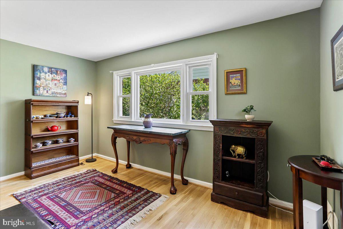 GLENVIEW - Residential