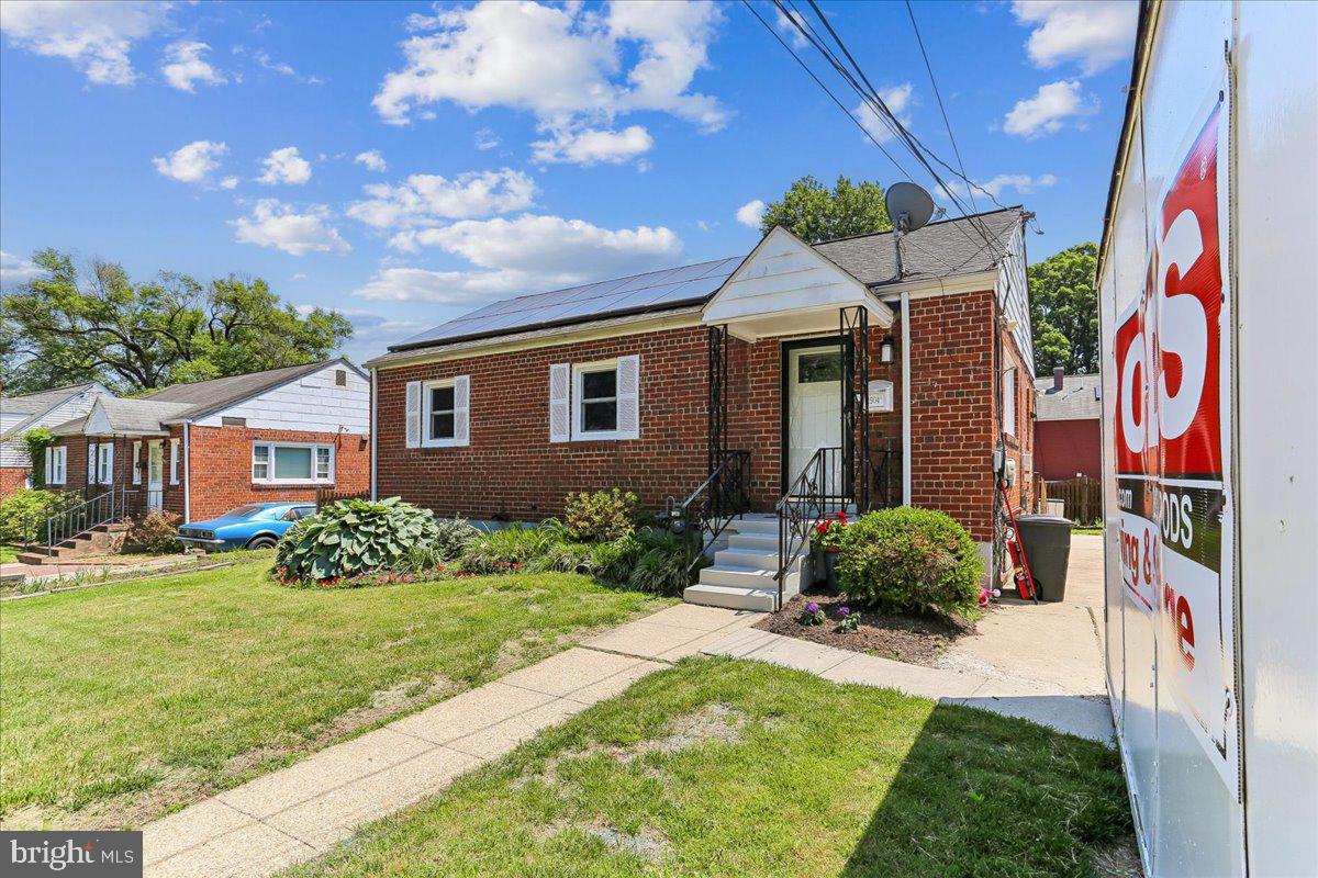 GLENVIEW - Residential