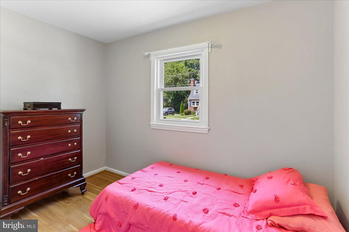 GLENVIEW - Residential