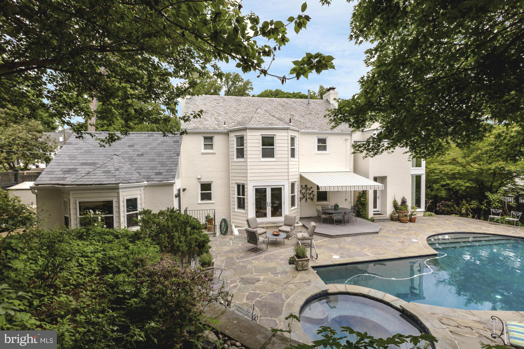 COUNTRY CLUB HILLS - Residential