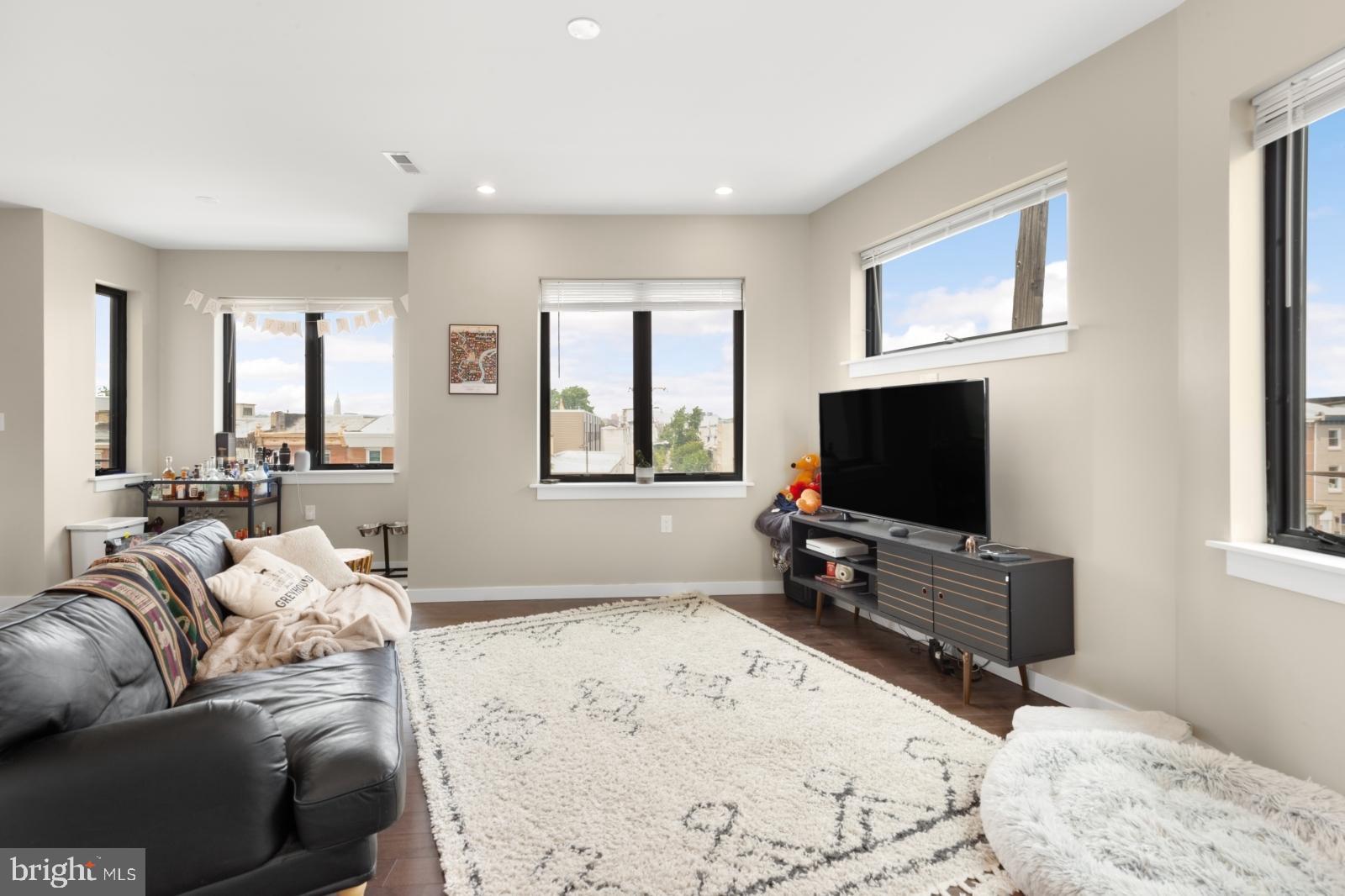 FISHTOWN - Residential Lease