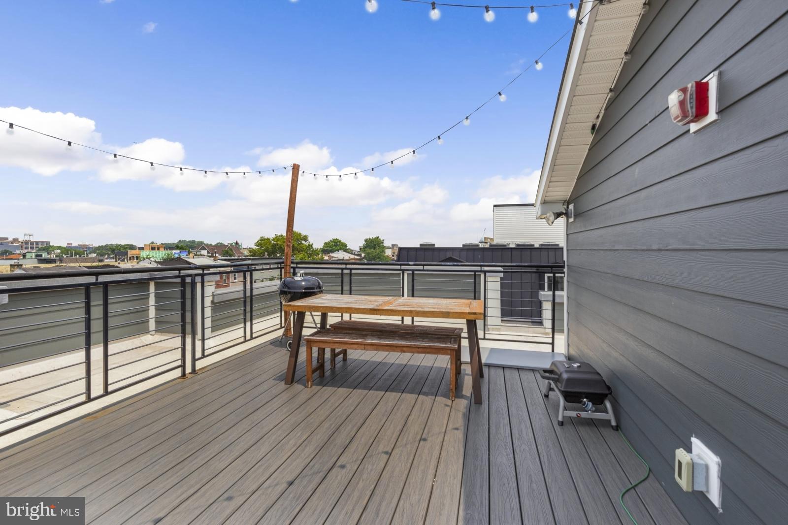 FISHTOWN - Residential Lease