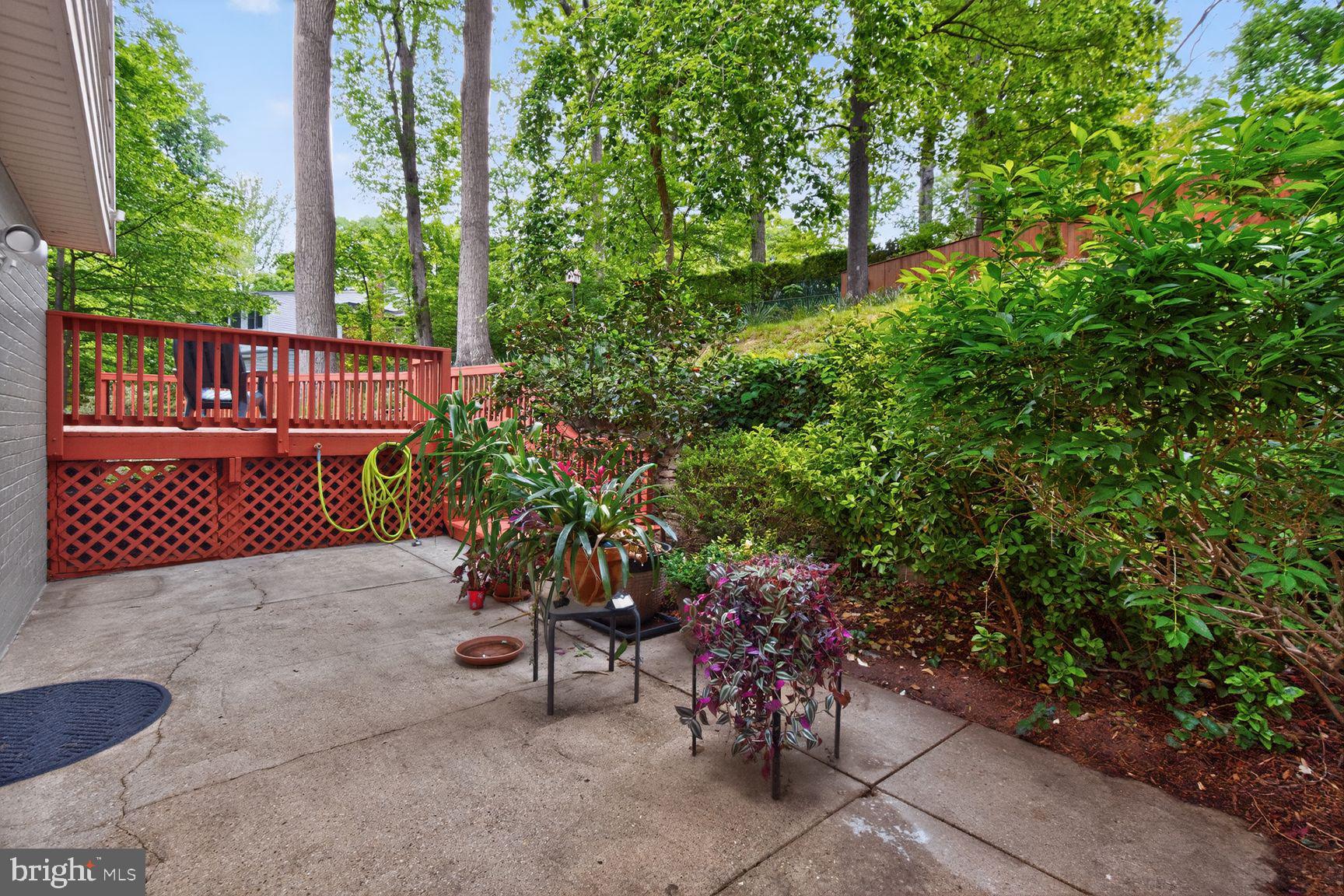 WOODLEY GARDENS - Residential