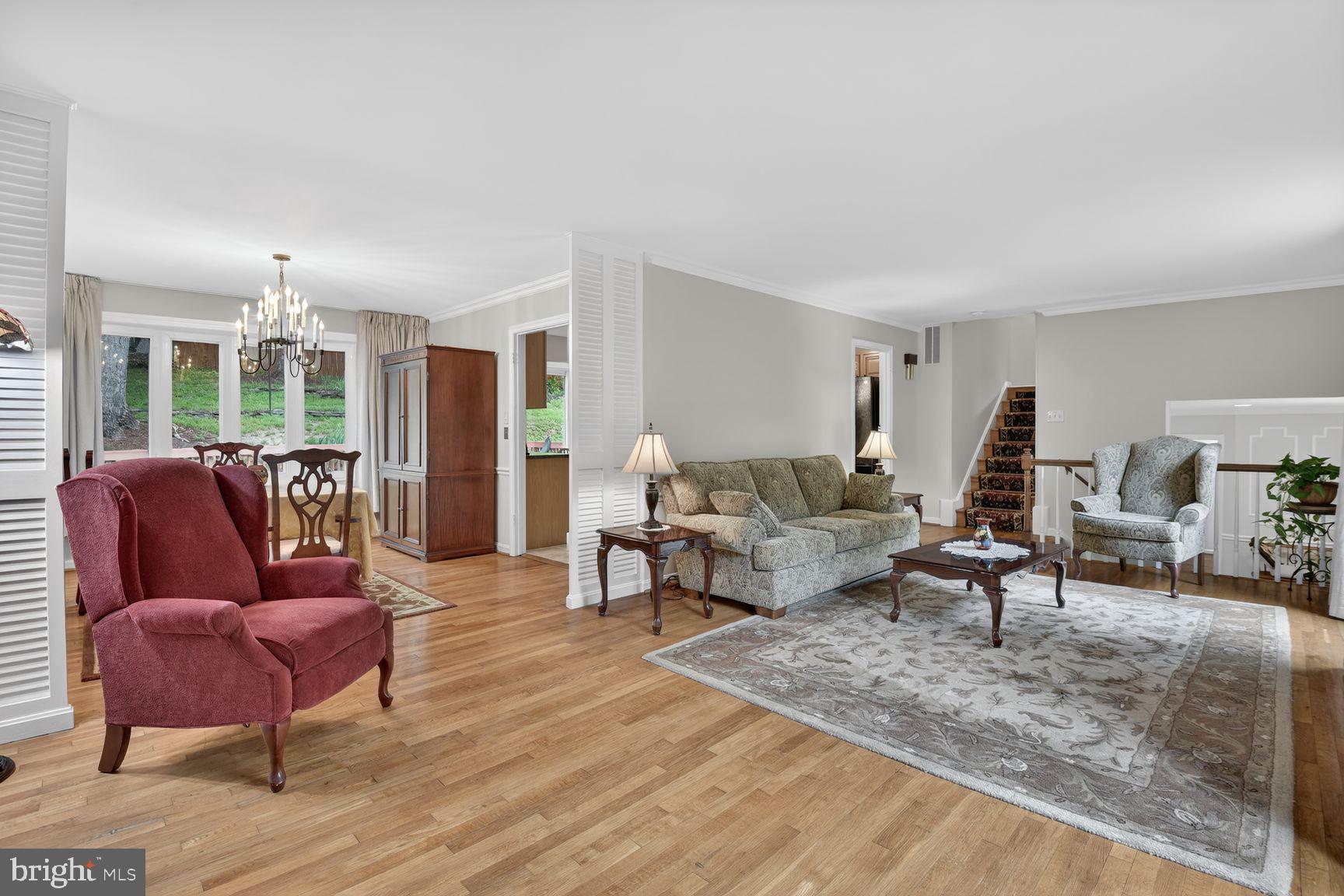 WOODLEY GARDENS - Residential