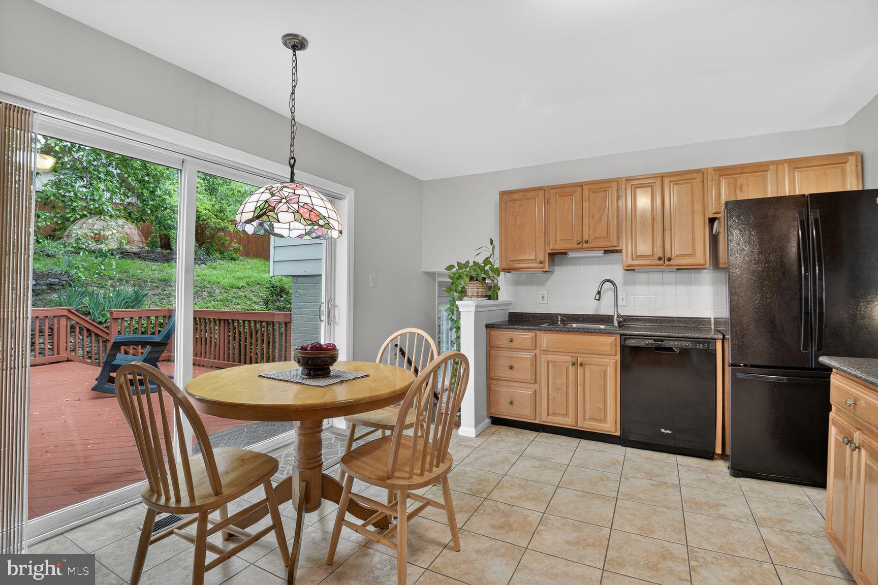 WOODLEY GARDENS - Residential