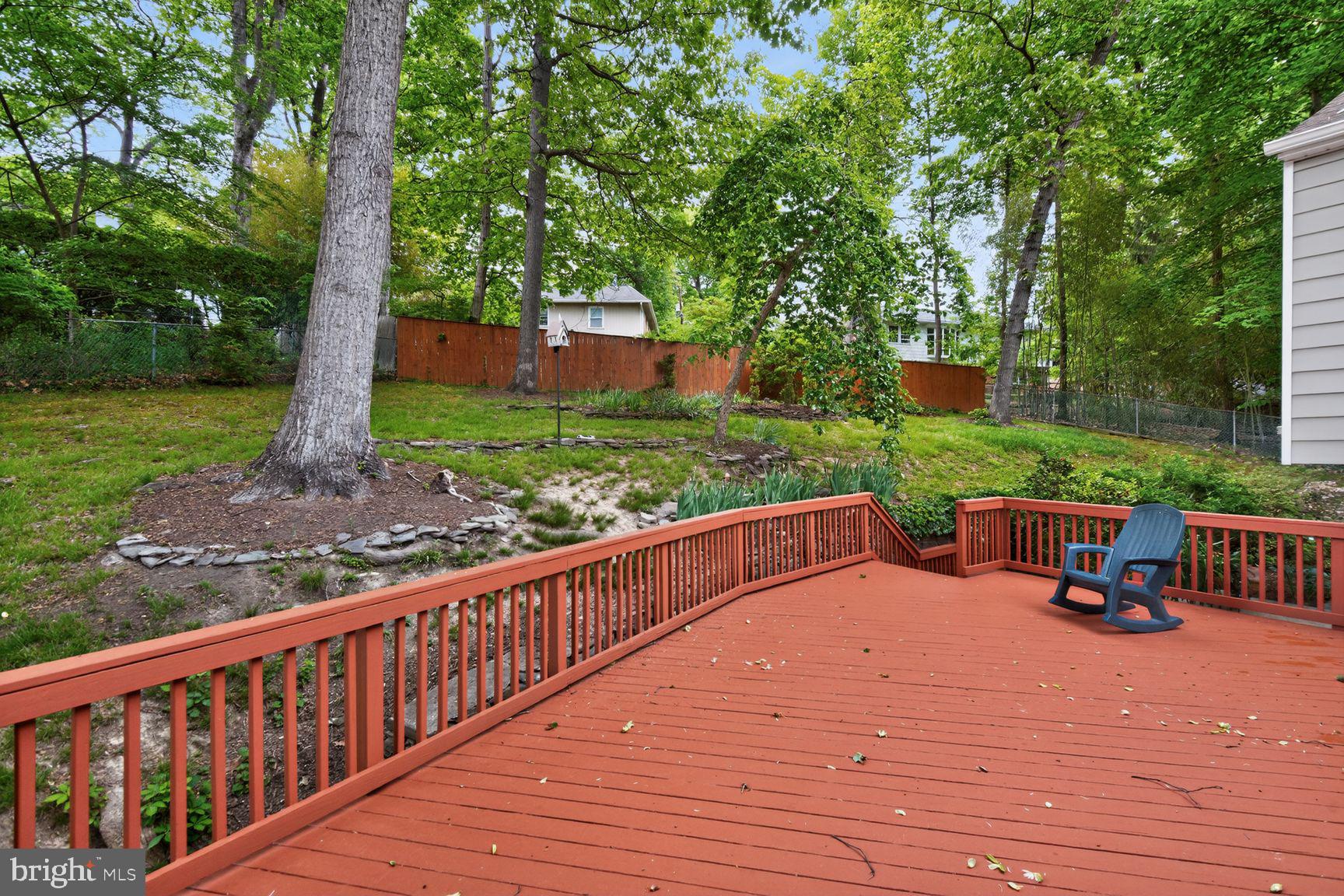 WOODLEY GARDENS - Residential