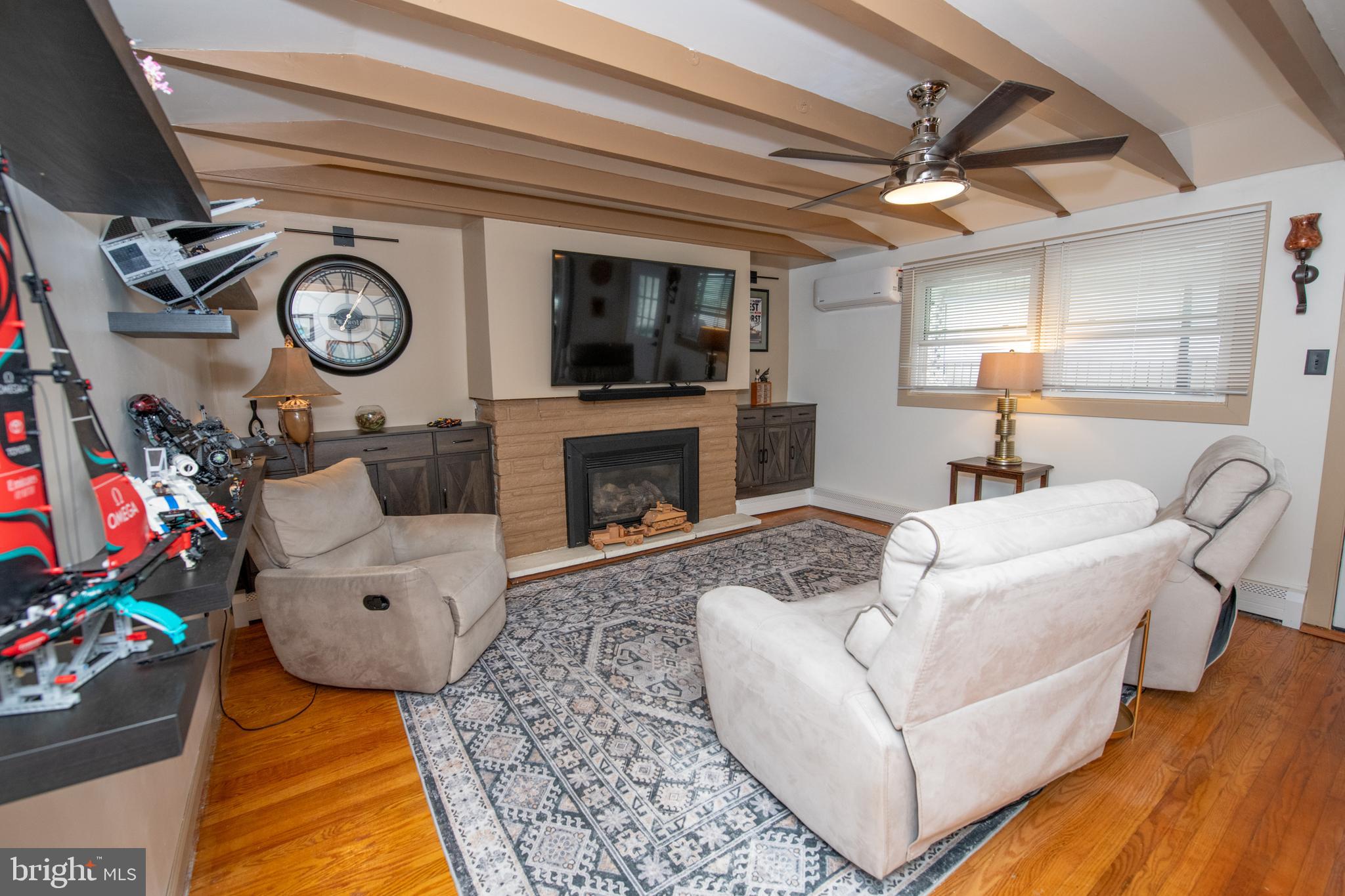 NESHAMINY HILLS - Residential