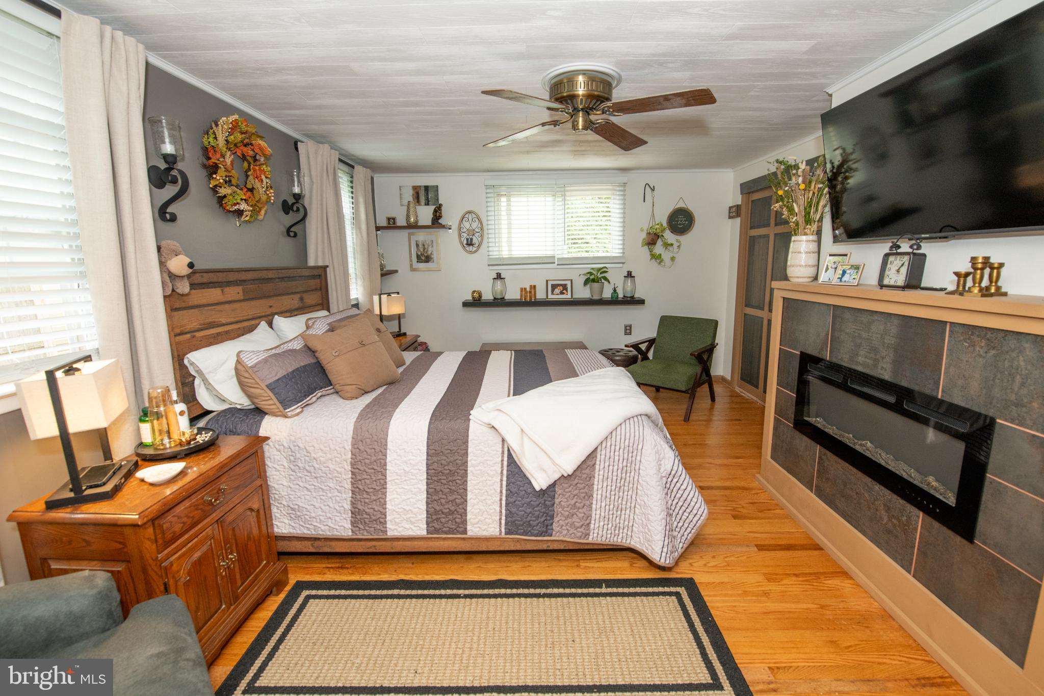 NESHAMINY HILLS - Residential