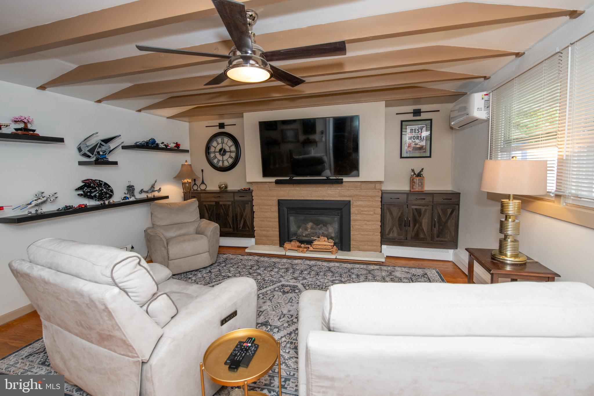 NESHAMINY HILLS - Residential