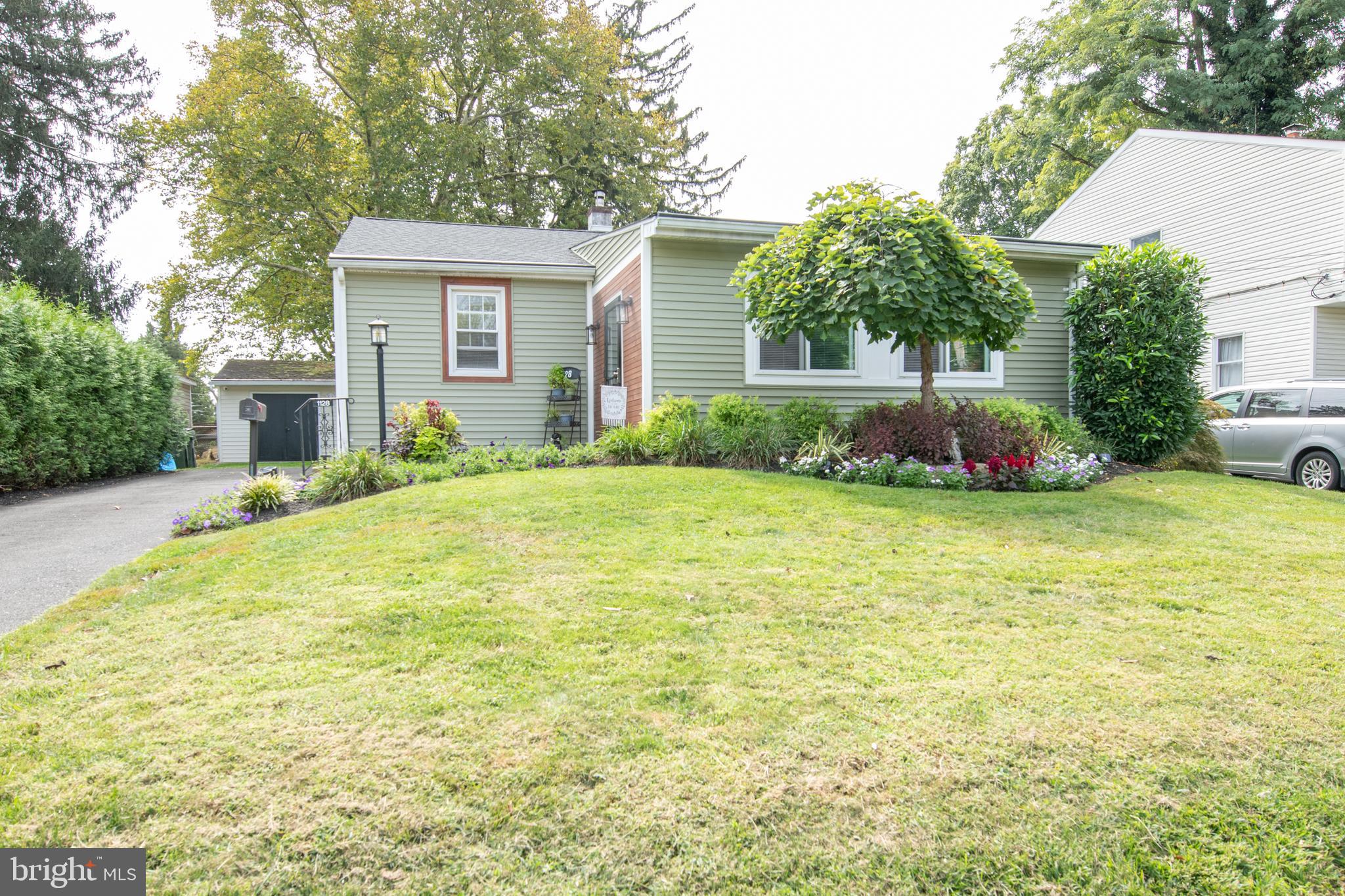 NESHAMINY HILLS - Residential