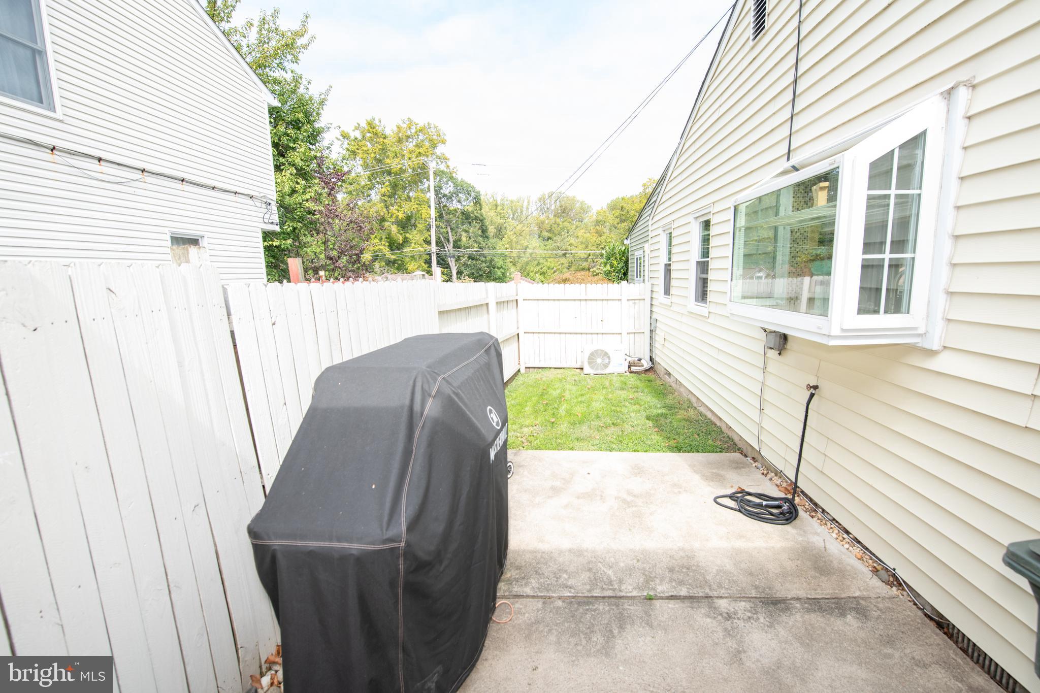 NESHAMINY HILLS - Residential