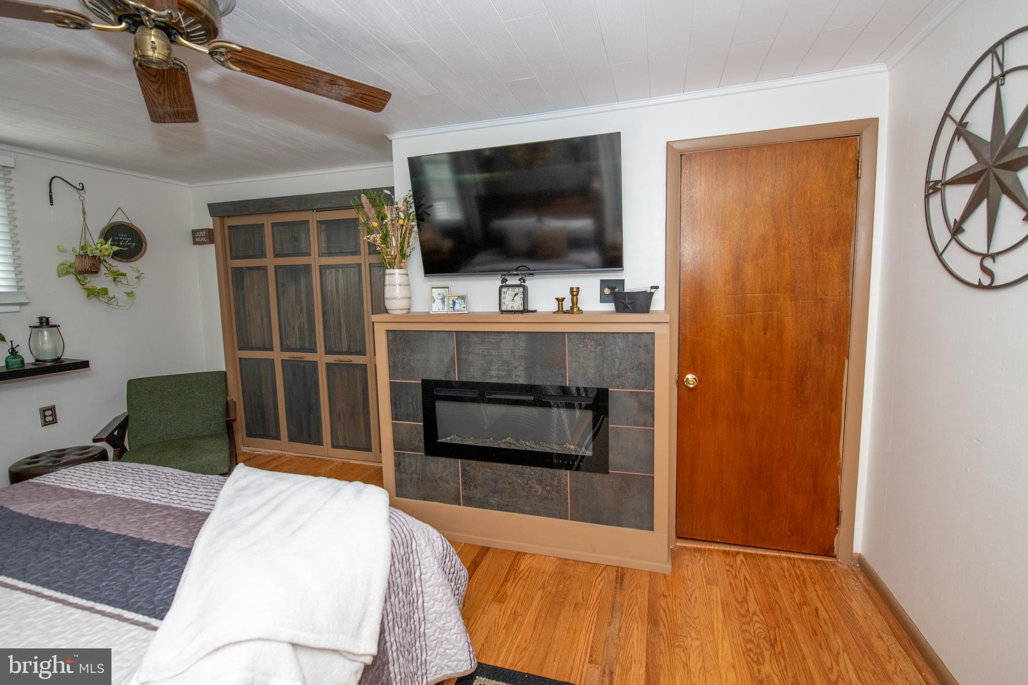 NESHAMINY HILLS - Residential