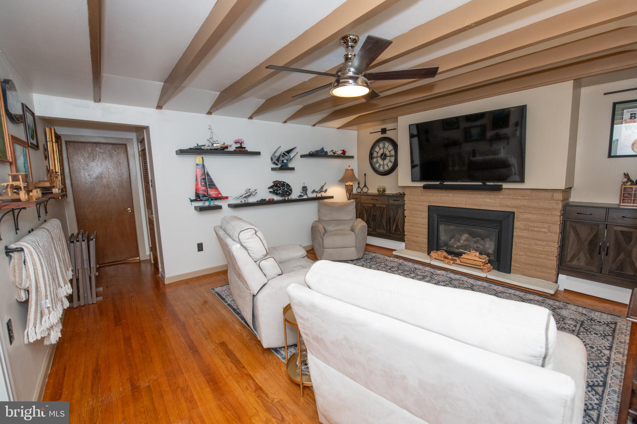 NESHAMINY HILLS - Residential