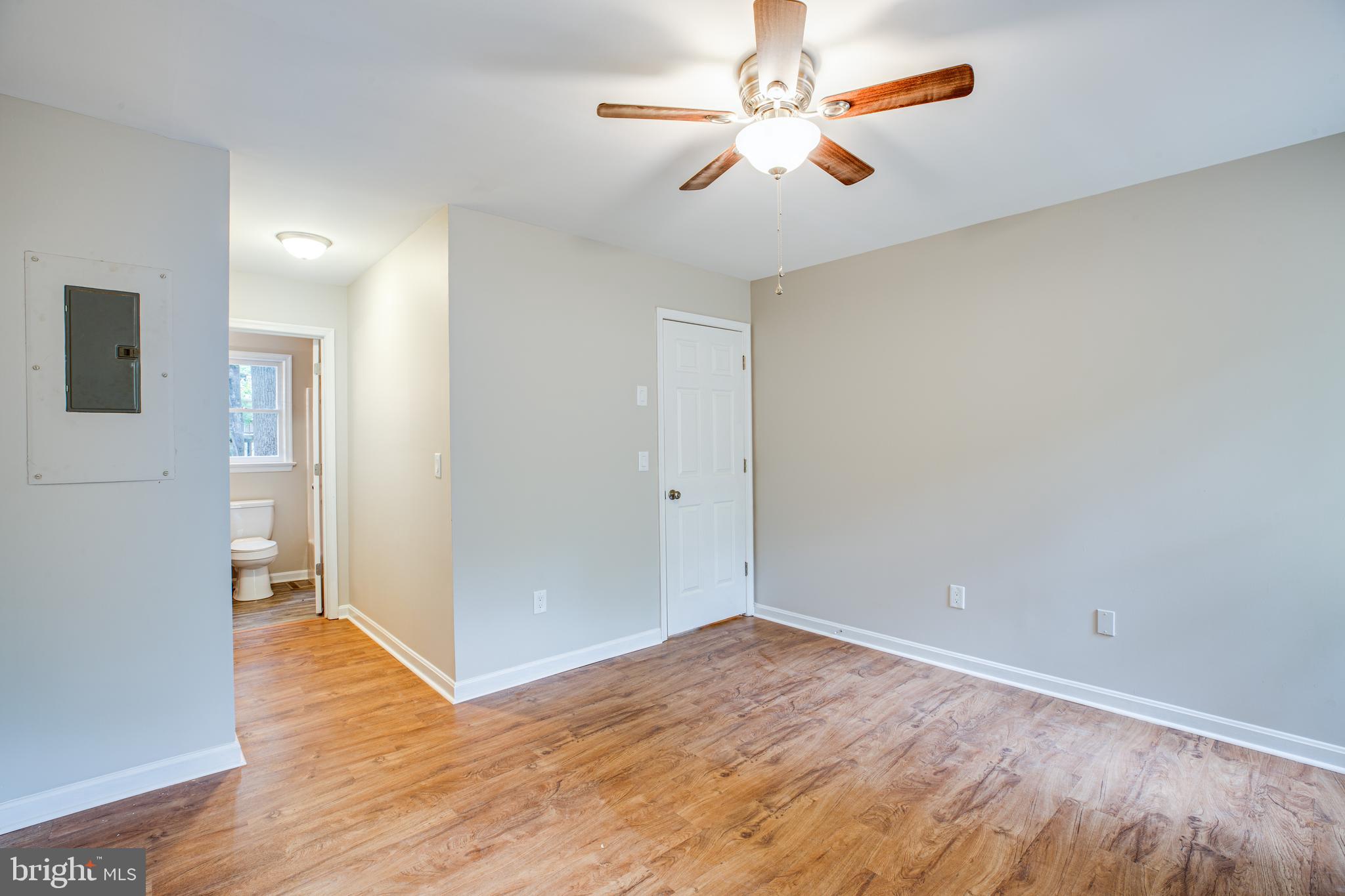 LAKE WILDERNESS - Residential