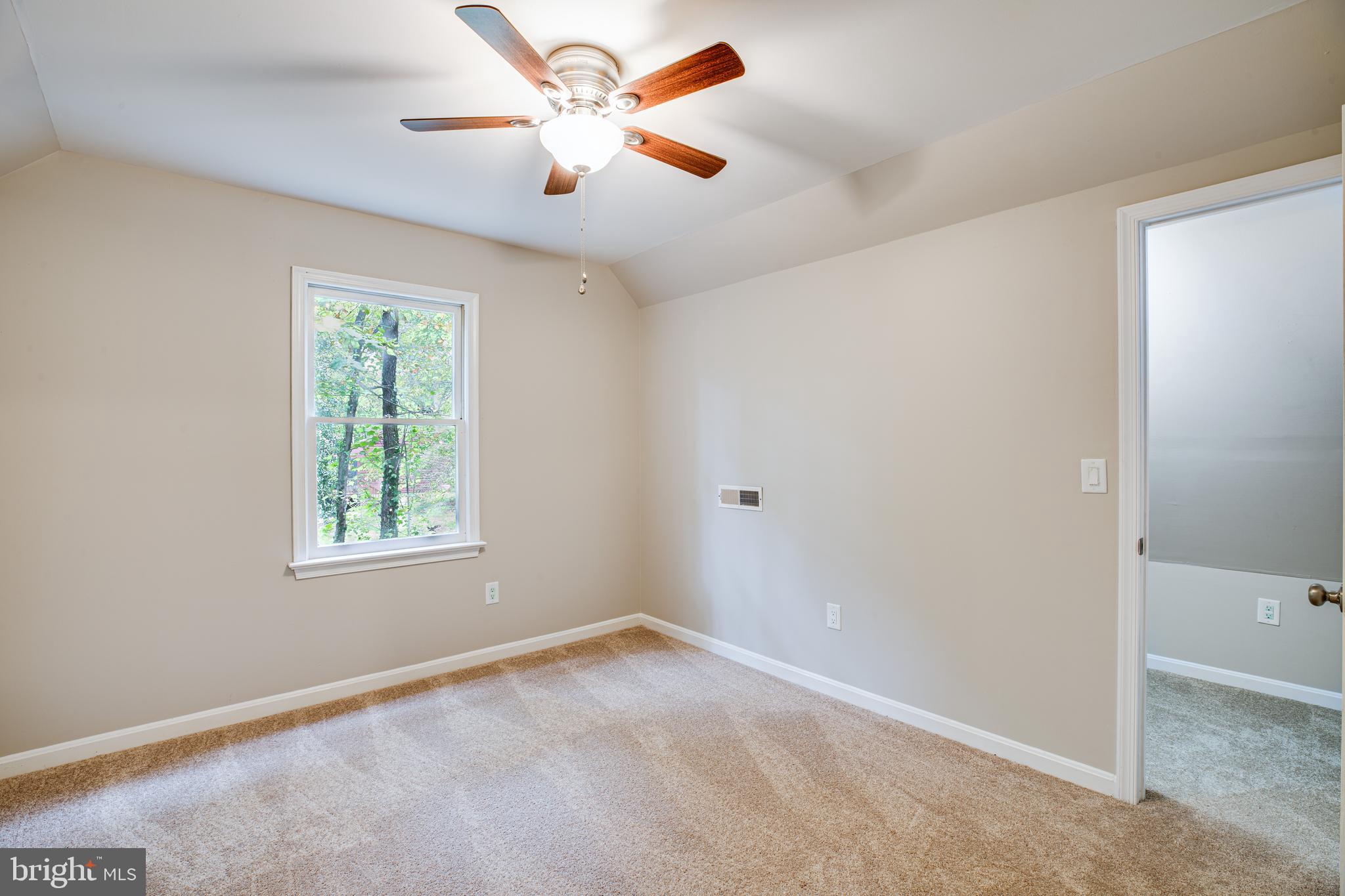 LAKE WILDERNESS - Residential