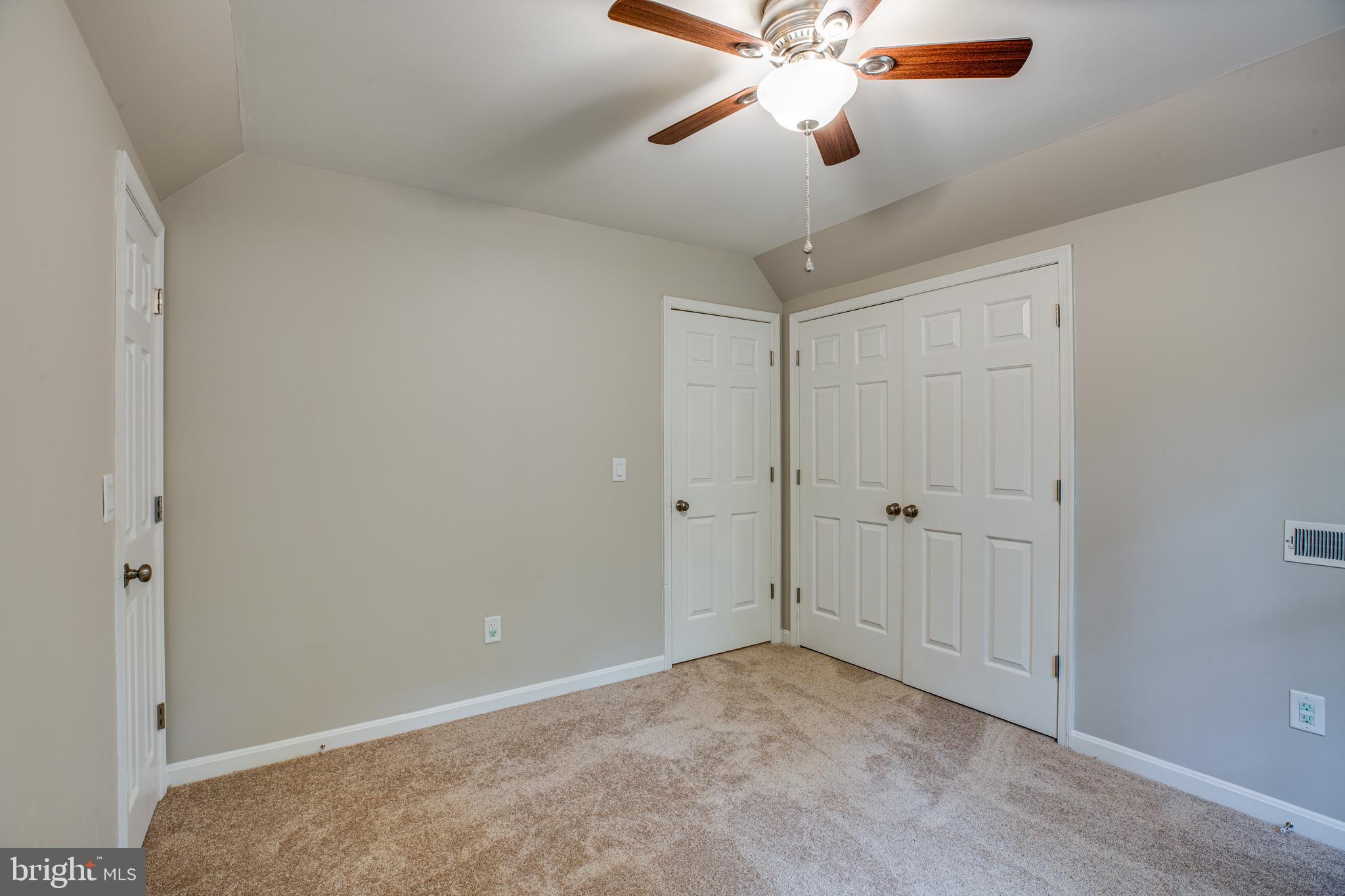 LAKE WILDERNESS - Residential