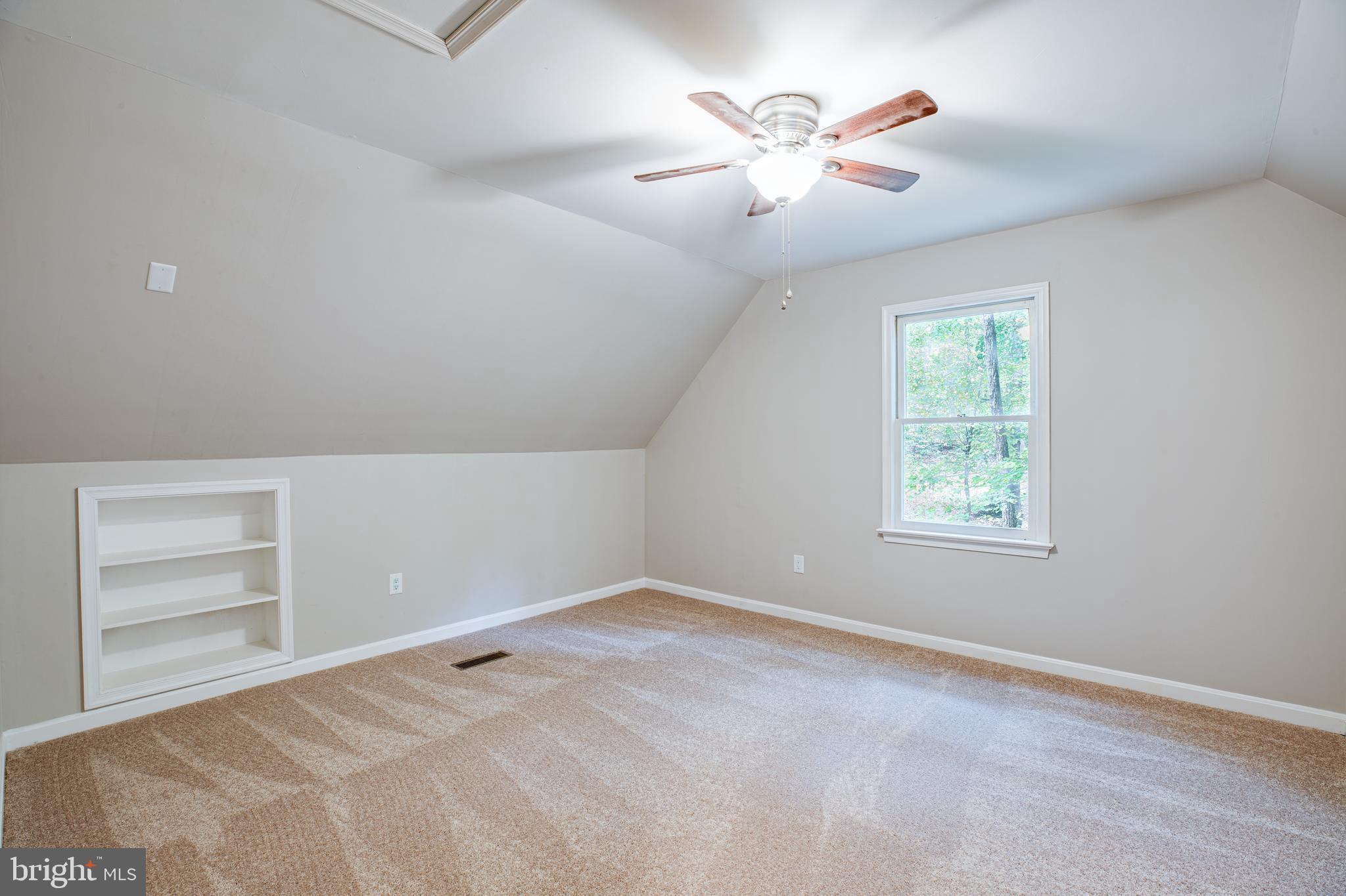 LAKE WILDERNESS - Residential