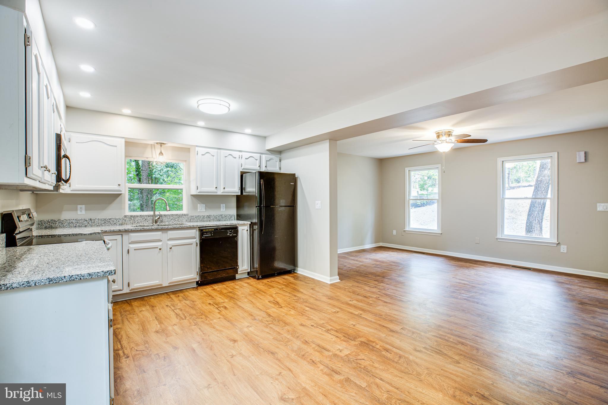 LAKE WILDERNESS - Residential