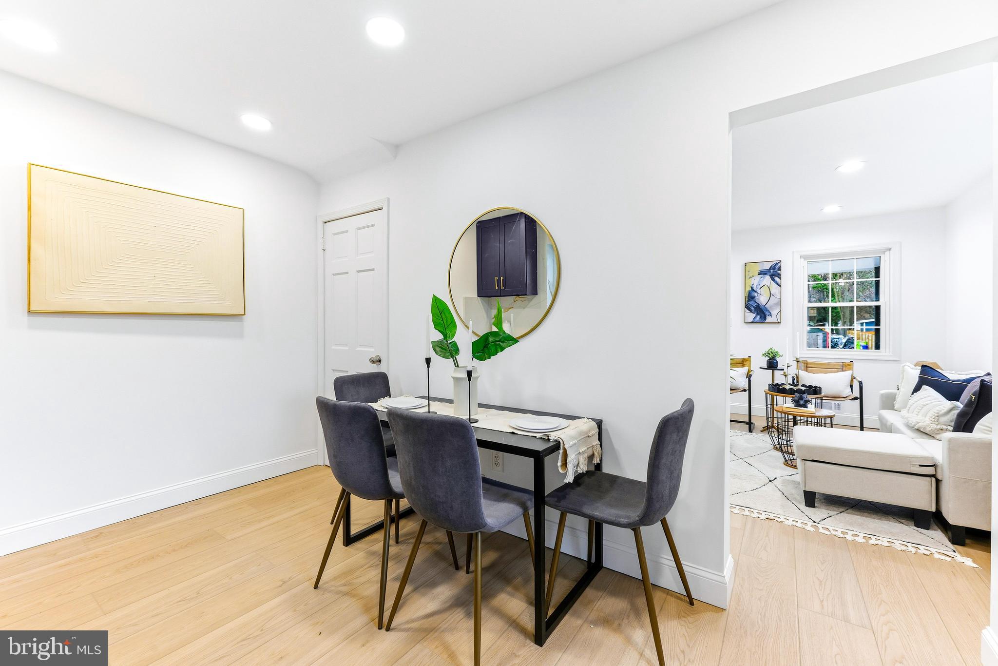 BRENTWOOD - Residential