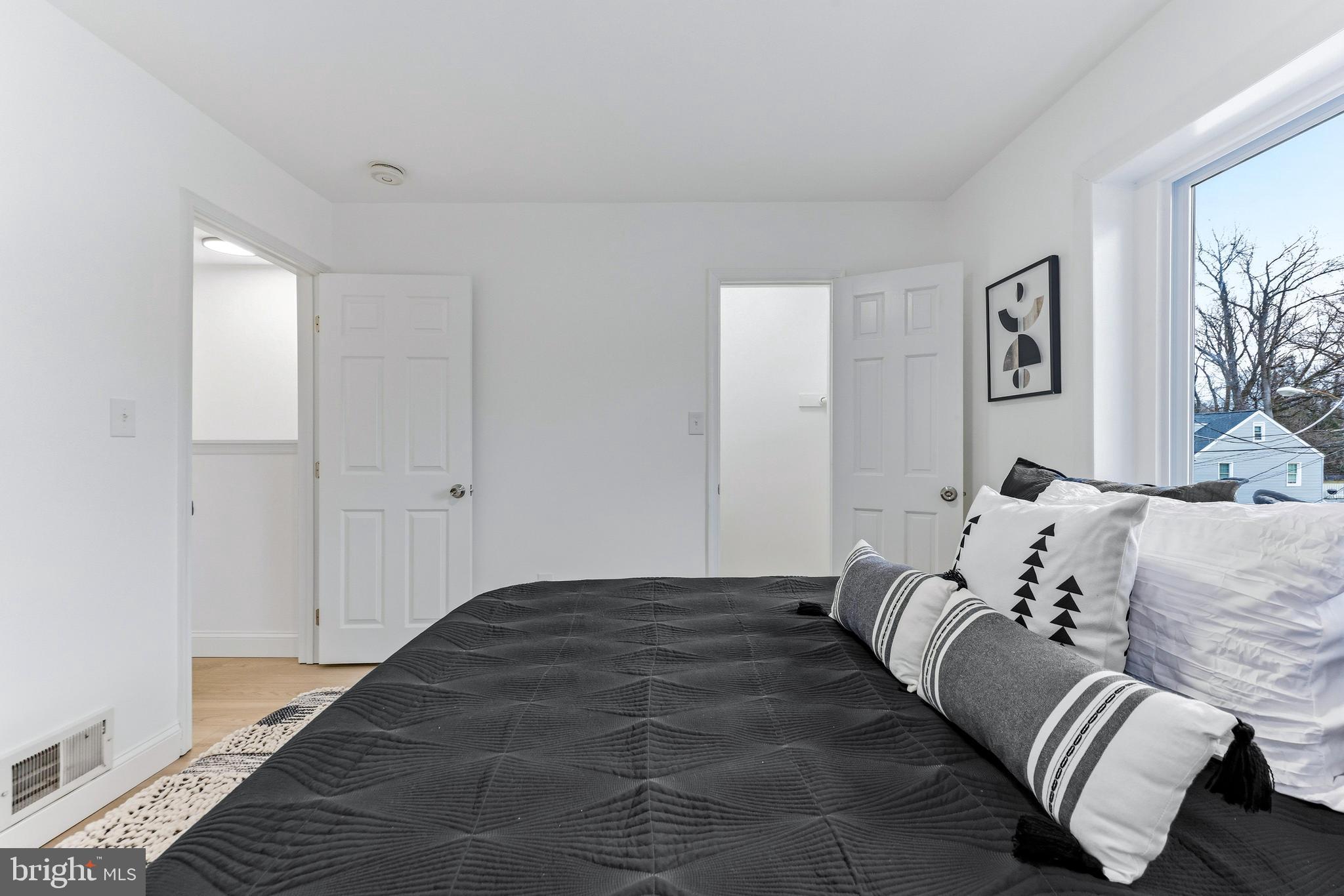 BRENTWOOD - Residential