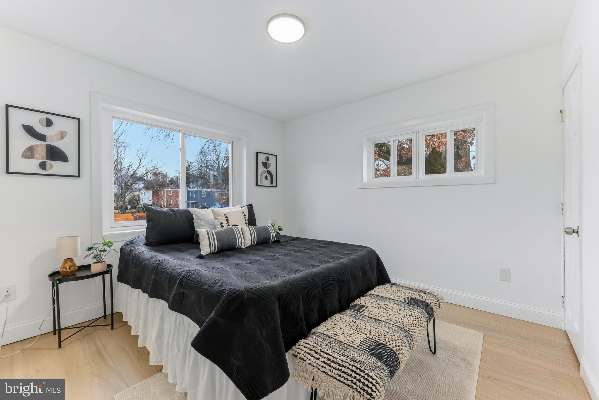 BRENTWOOD - Residential