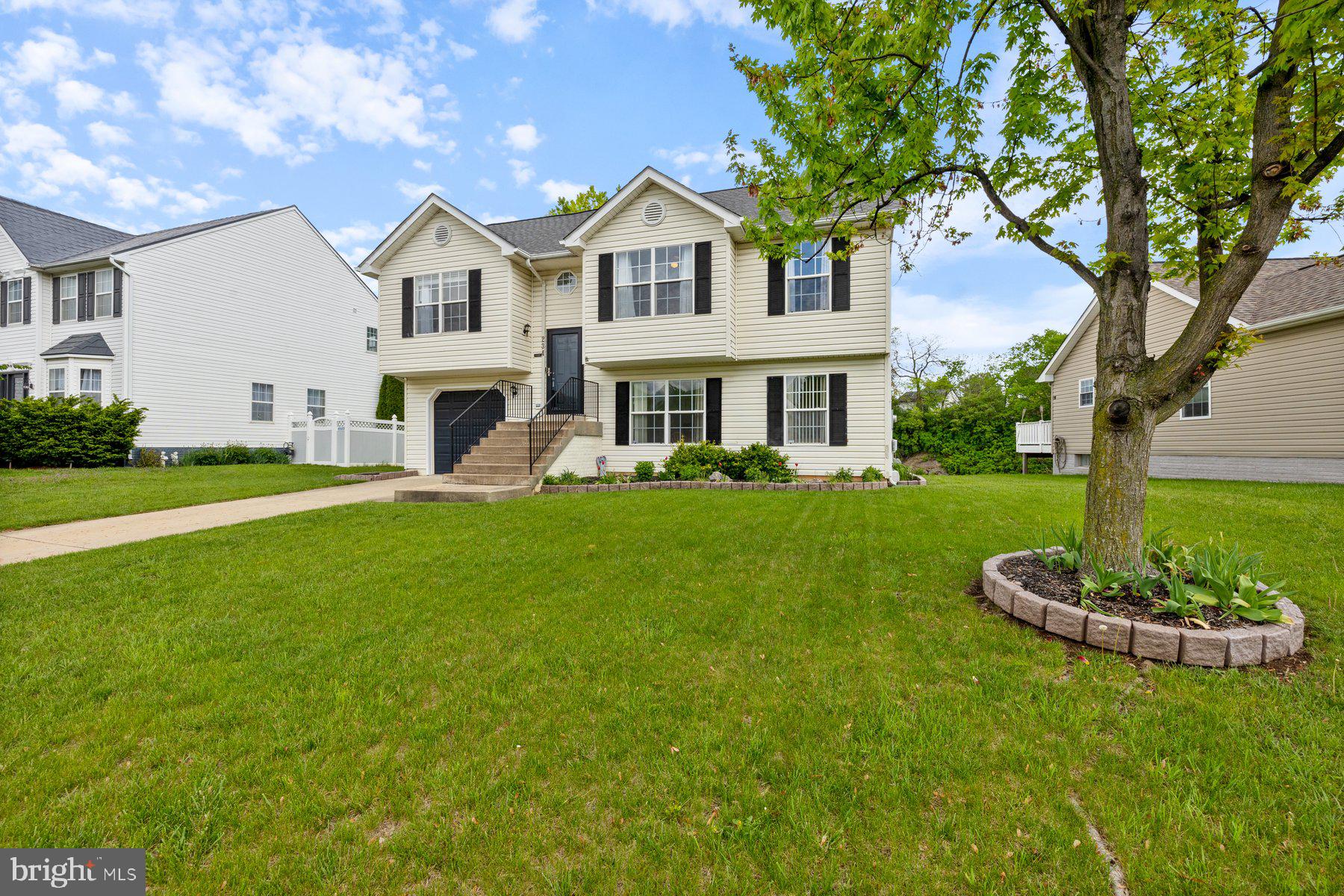 LAKE COVENTRY - Residential