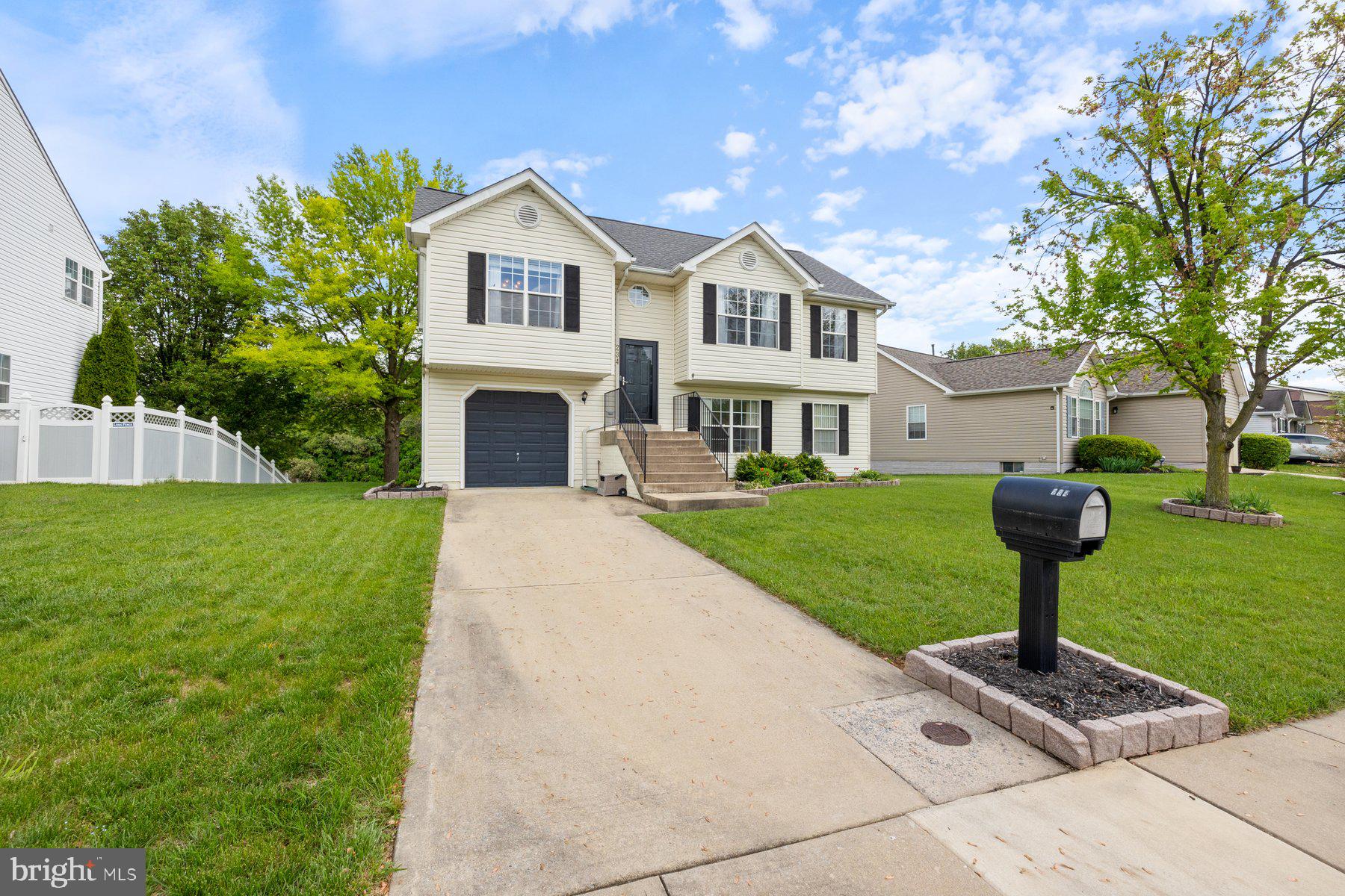 LAKE COVENTRY - Residential