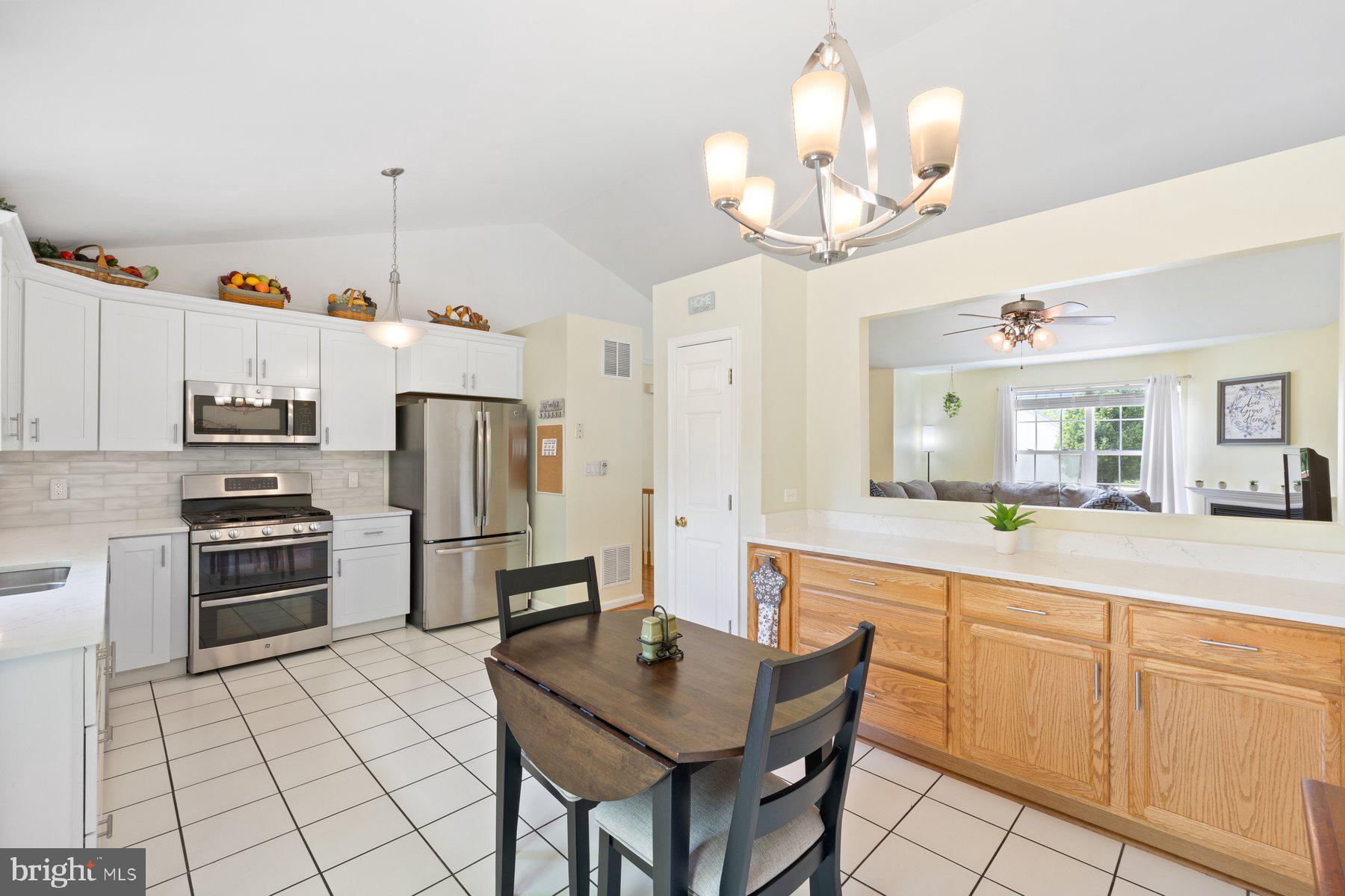 LAKE COVENTRY - Residential