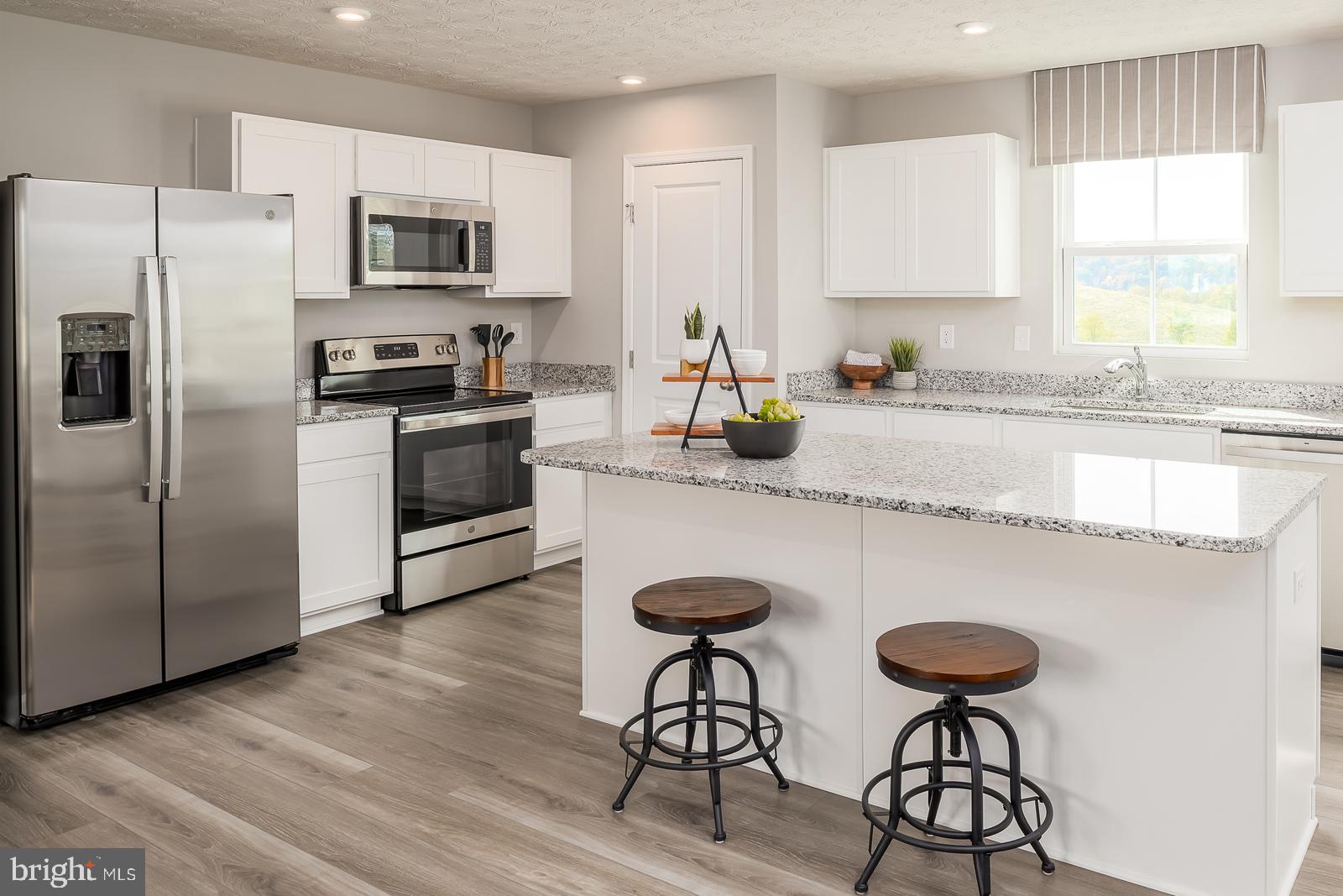 CARDINAL POINTE - Residential