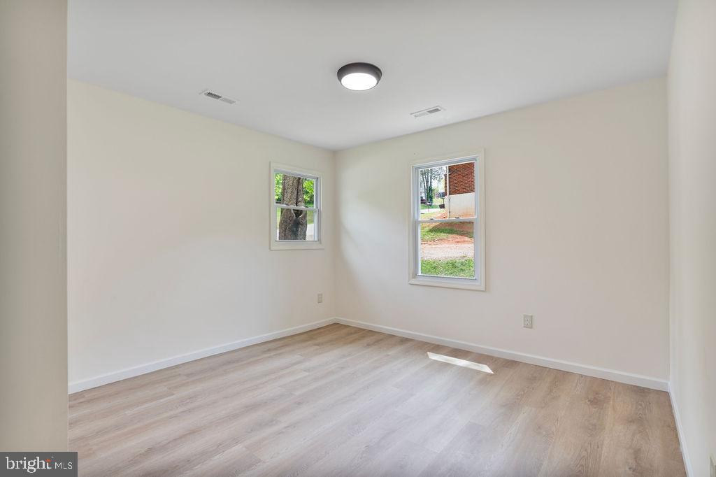 CRESTVIEW - Residential