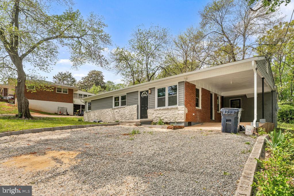 CRESTVIEW - Residential