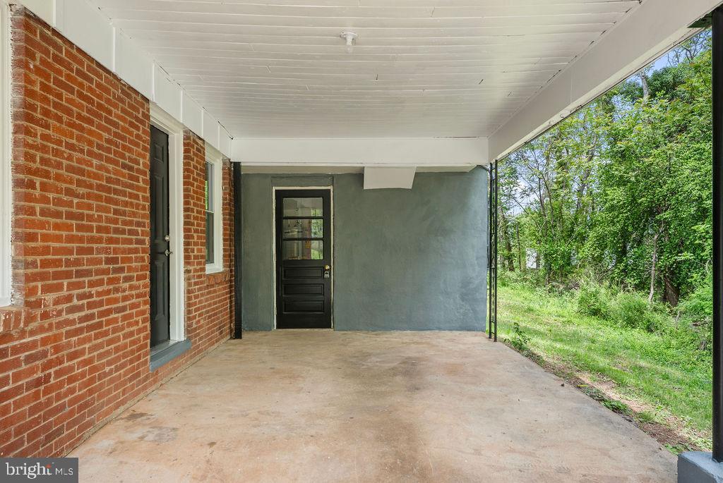 CRESTVIEW - Residential