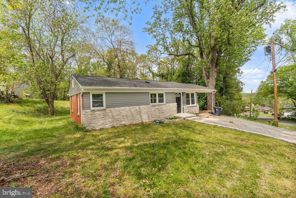 CRESTVIEW - Residential