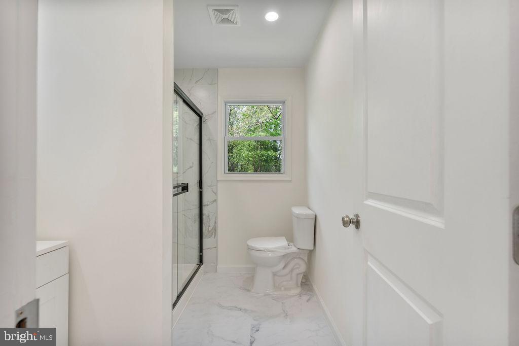 CRESTVIEW - Residential