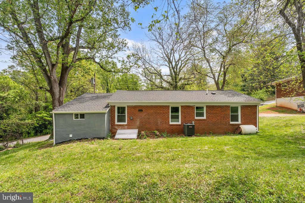 CRESTVIEW - Residential