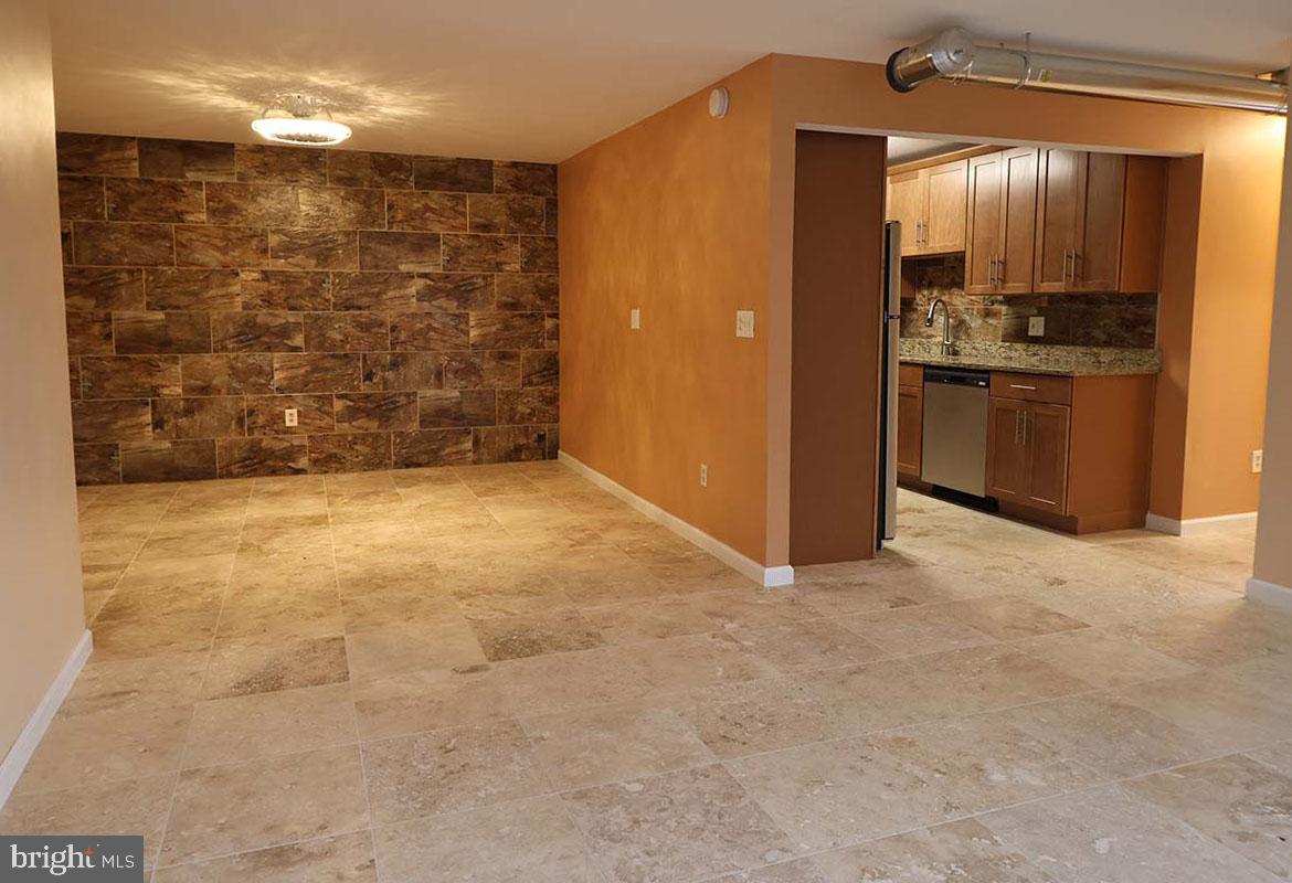 CHAMBERS HILL - Residential Lease