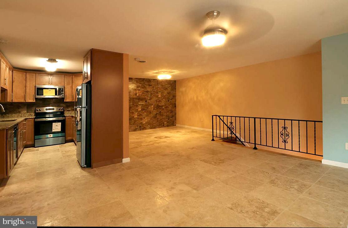 CHAMBERS HILL - Residential Lease