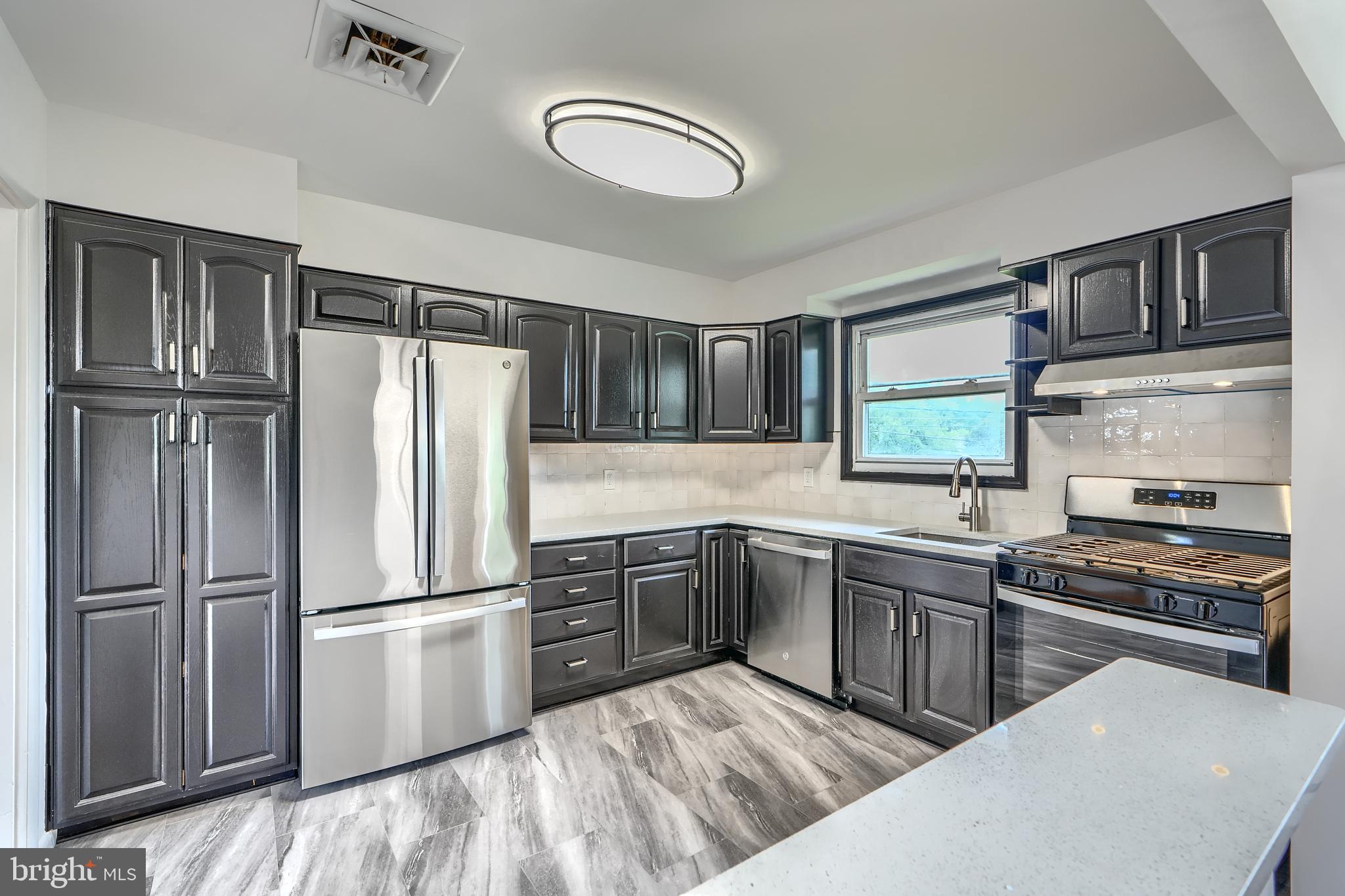 HIGH POINT - Residential