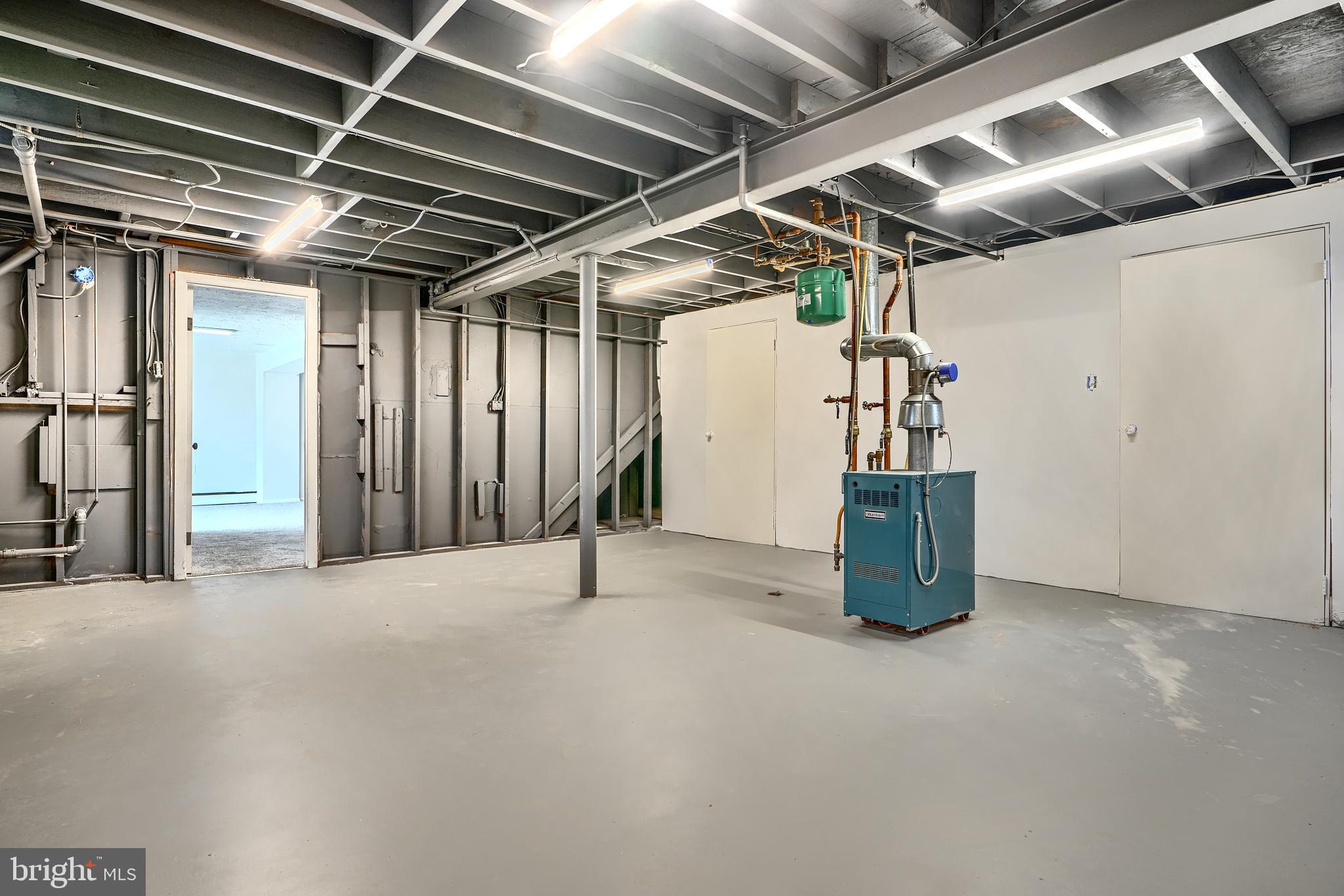 HIGH POINT - Residential