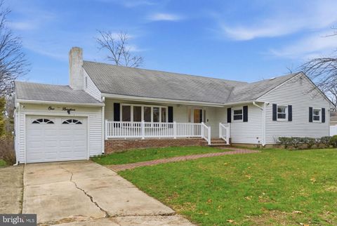 Homes For Sale - 100 Carnine Ave<br/> Mercer County, EWING, NJ 08628