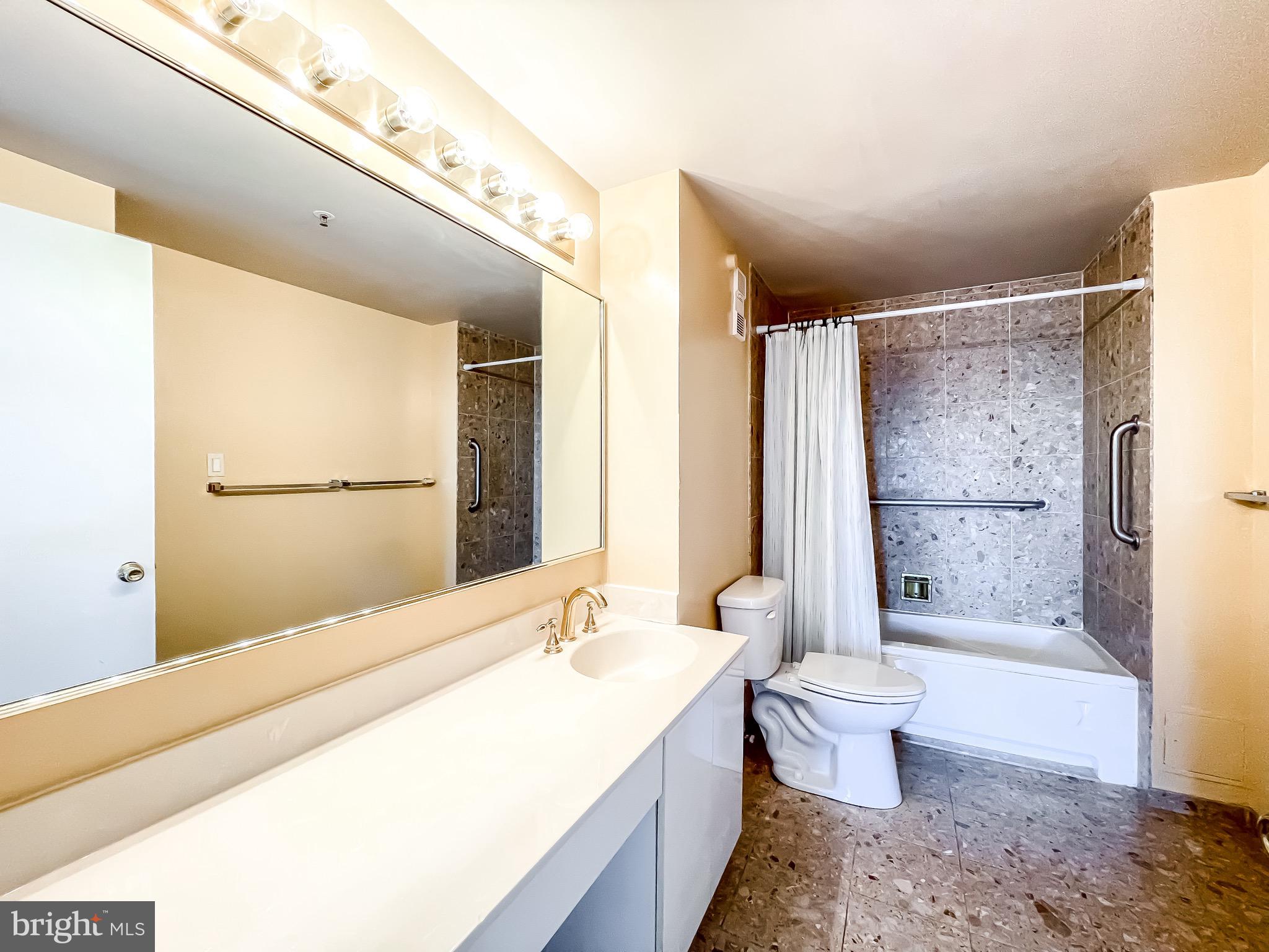 INNER HARBOR - Residential